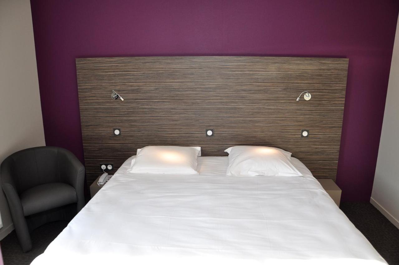 Logis Hotel A La Bonne Auberge Laval  Zewnętrze zdjęcie