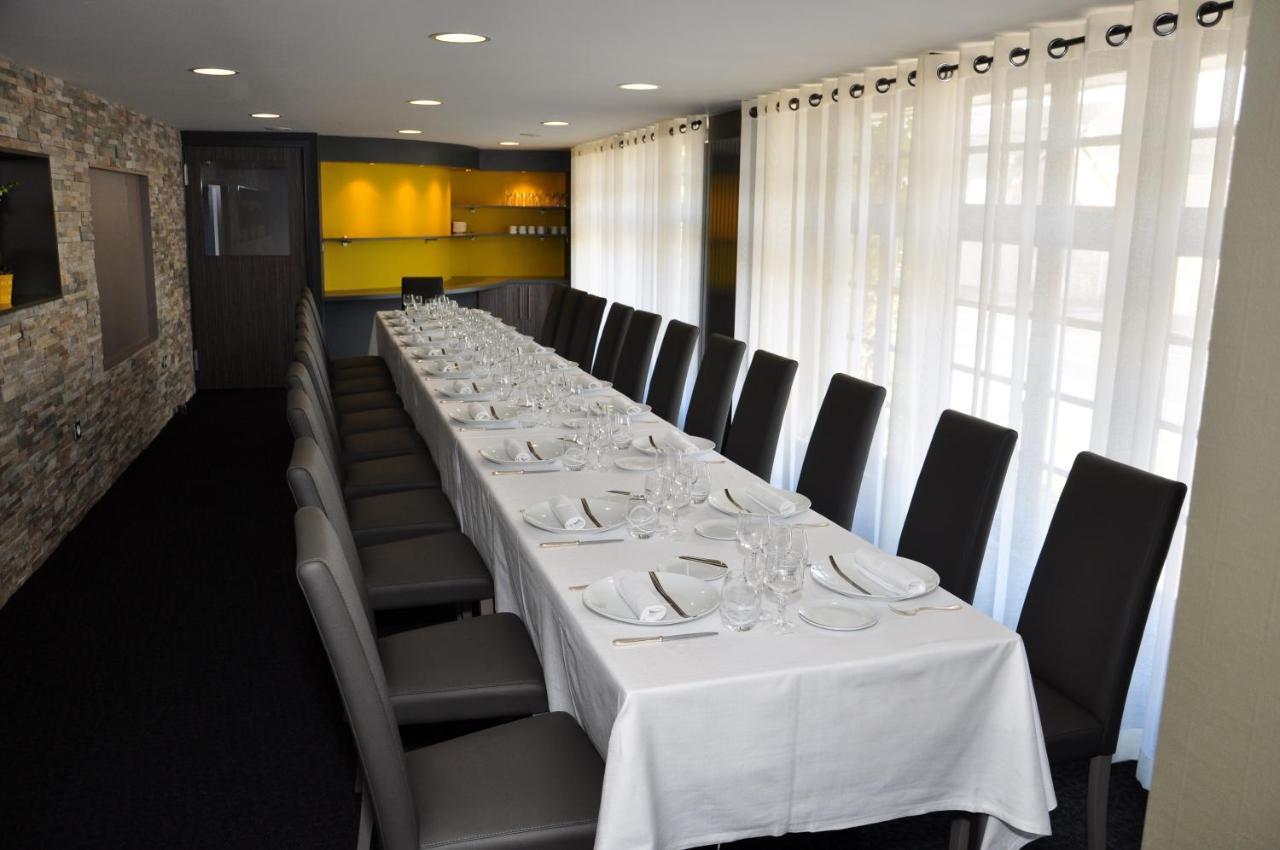 Logis Hotel A La Bonne Auberge Laval  Zewnętrze zdjęcie