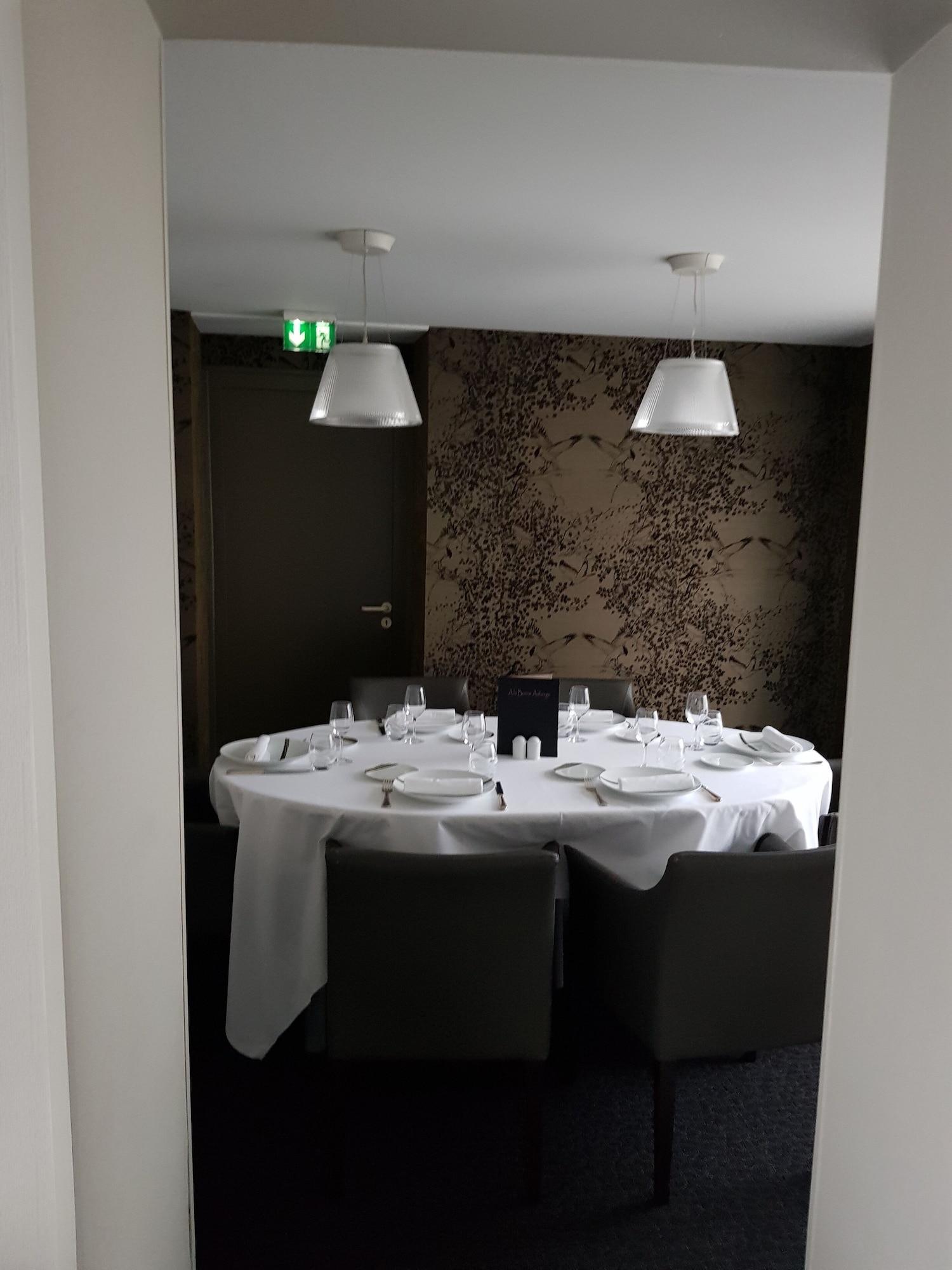 Logis Hotel A La Bonne Auberge Laval  Zewnętrze zdjęcie